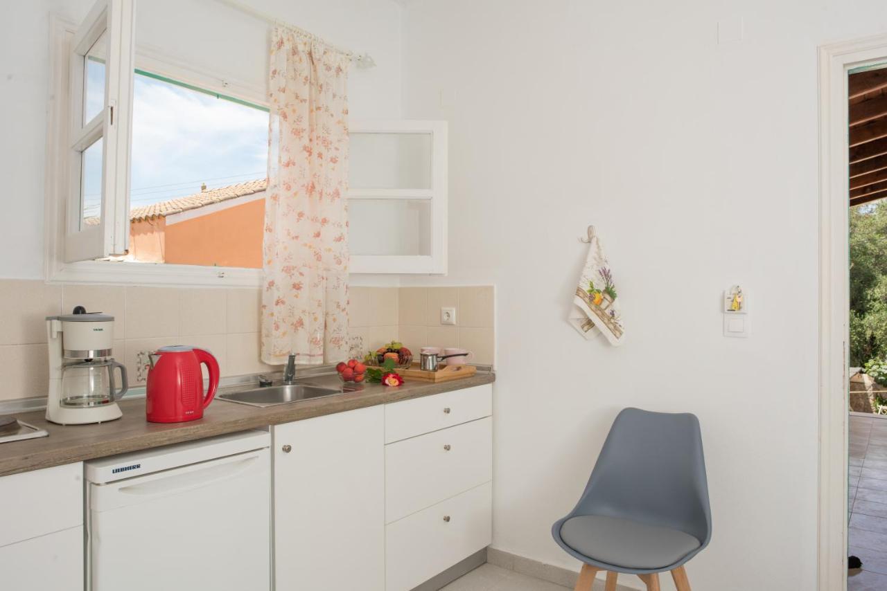 Averto Corfu Apartments Дасія Екстер'єр фото