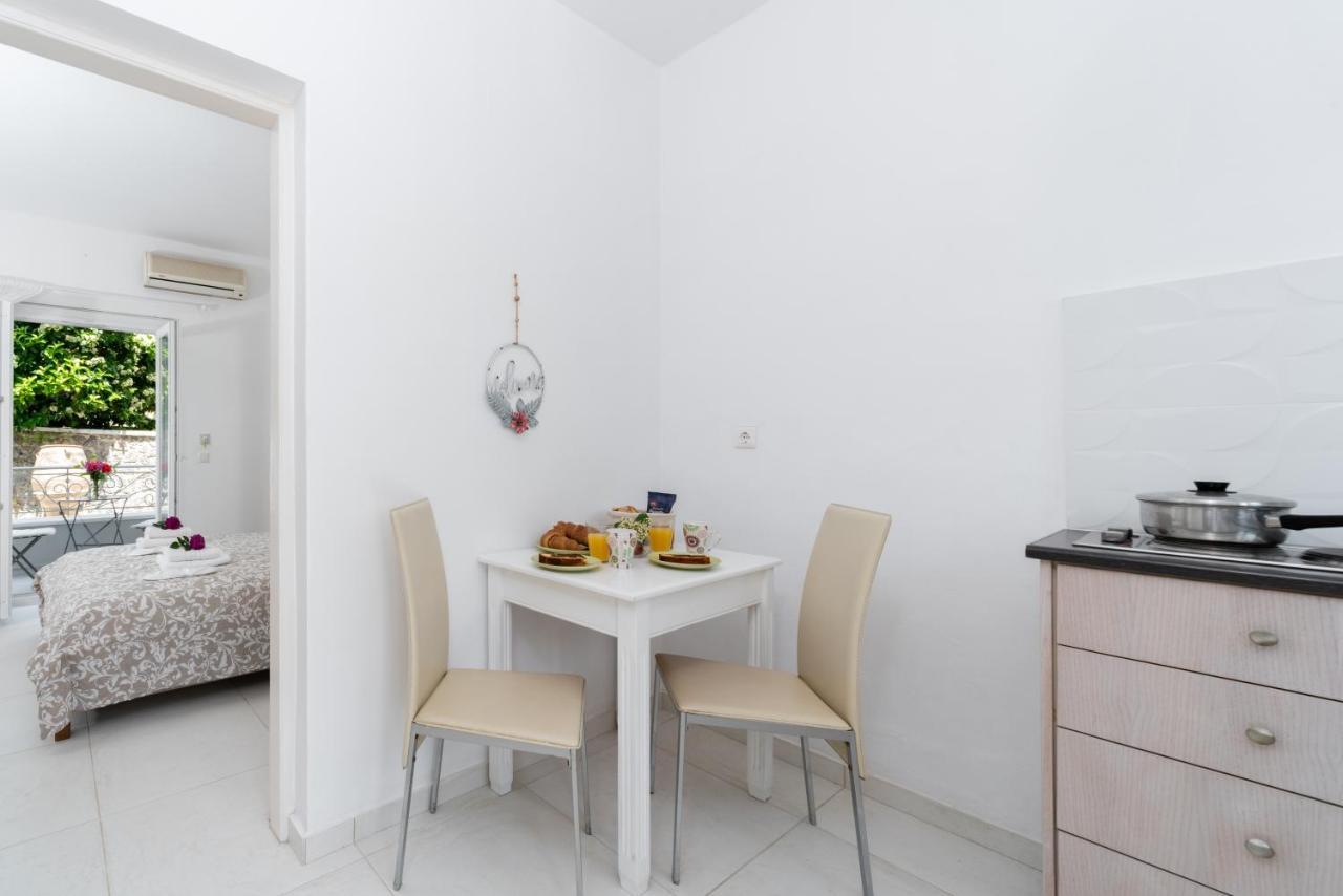 Averto Corfu Apartments Дасія Екстер'єр фото
